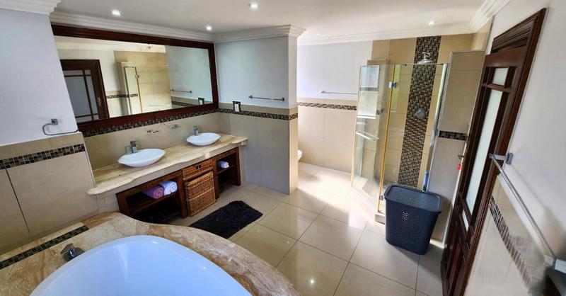 To Let 5 Bedroom Property for Rent in Pinnacle Point Golf Estate Western Cape